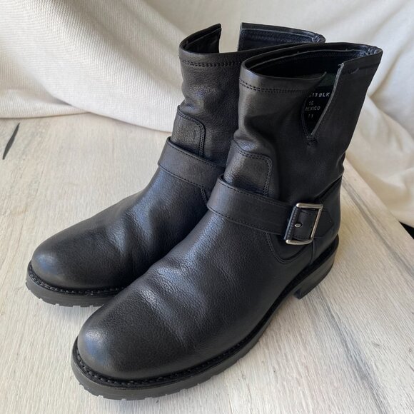 Frye Women's Natalie Engineer Short - Picture 2 of 13